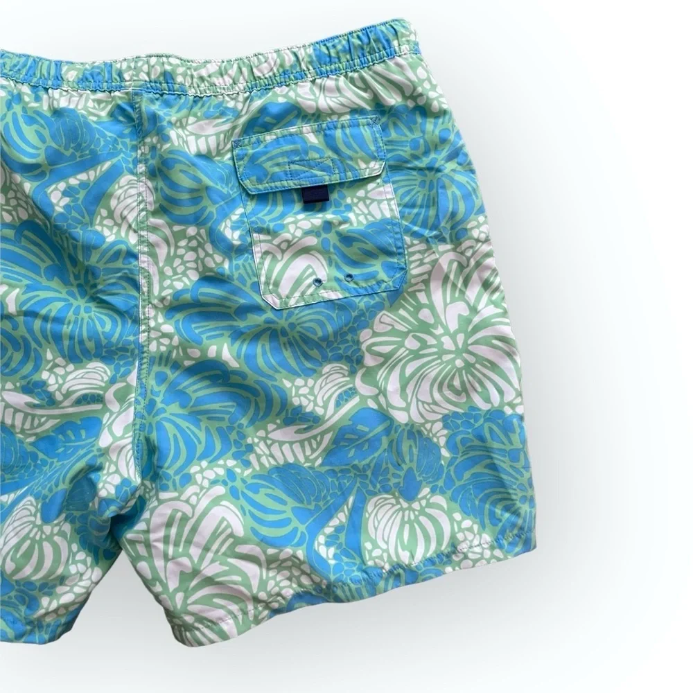 Vineyard Vines men’s tropical swim board shorts size XL summer beach pool resort